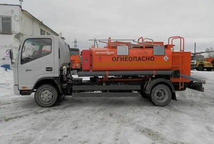 Автоцистерна JAC N 120